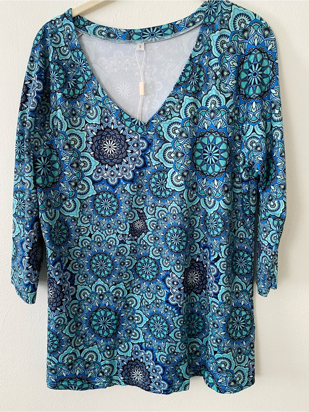 Women's Blue Mandala V-Neck Long Sleeve Top -size small
